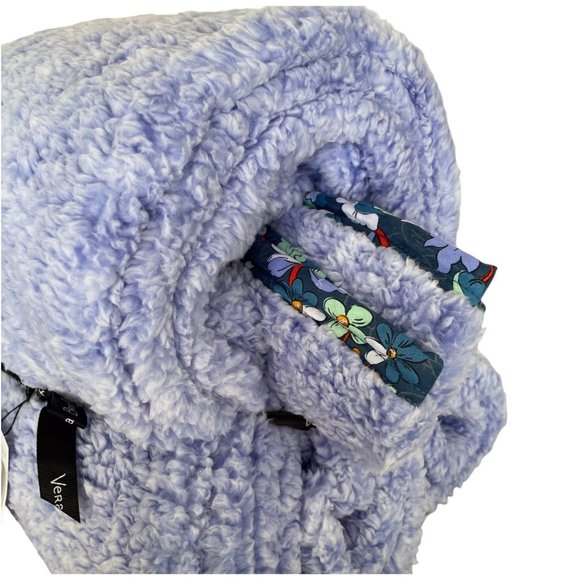 Vera Bradley Floral Bursts Fluffy Fleece Throw Blanket - Picture 5 of 5